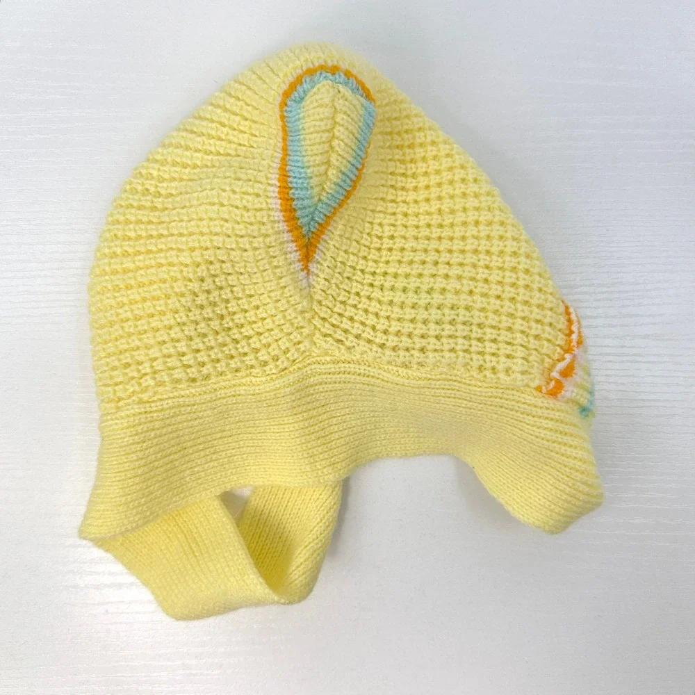 Vintage 1970s–1980s Baby Bonnet Hat – Yellow Knit Acrylic